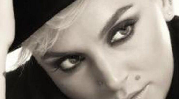 Η Ελεονώρα Ζουγανέλη στην Κύπρο για 2 συναυλίες