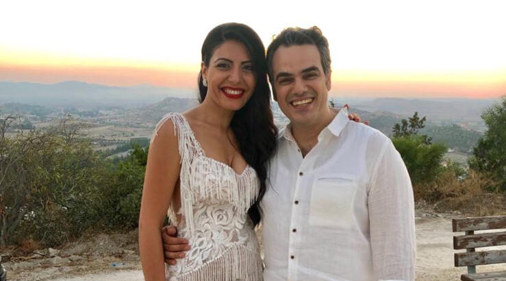 Μαρτάς – Φοινίρη: Η σπάνια δημόσια κοινή εμφάνιση του ζευγαριού [εικόνα]