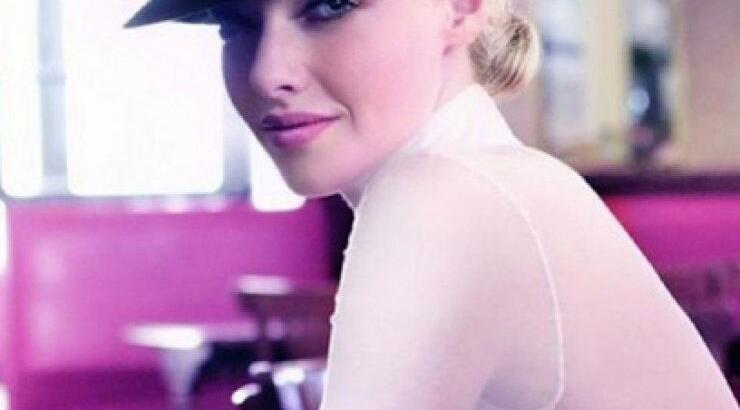 Η Amanda Seyfried στη φθινοπωρινή καμπάνια του οίκου Givenchy