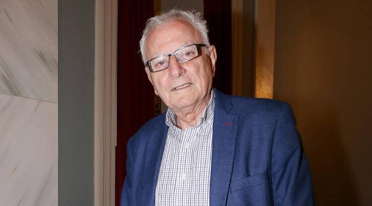 Θάνατος Κώστα Χαρδαβέλλα: Έτσι τον αποχαιρέτησε ο δημοσιογραφικός κόσμος 