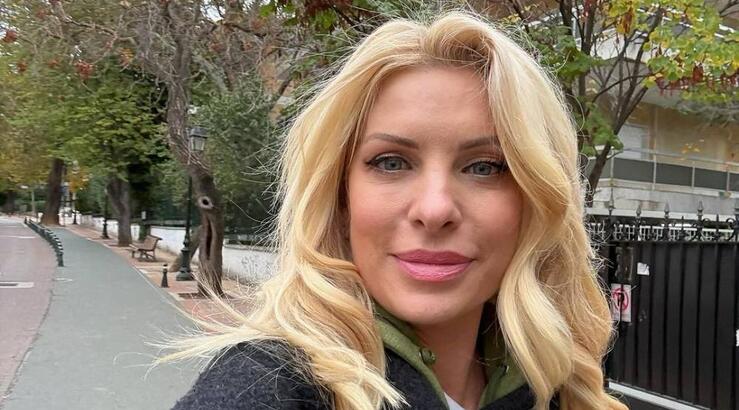 Ελένη Μενεγάκη: Όλη η αλήθεια για το κανάλι στο youtube 