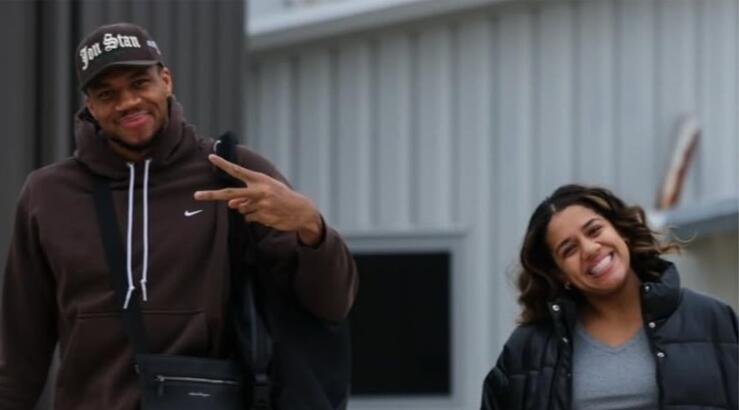 Γιάννης Αντετοκούνμπο: Το σπάνιο στιγμιότυπο μαζί με τη σύζυγό του σε προχωρημένη εγκυμοσύνη