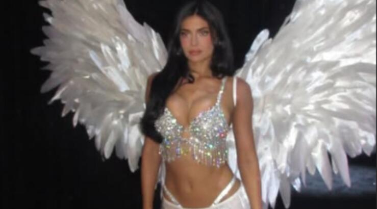 Kylie Jenner: Έκανε ντεμπούτο στο Victoria’s Secret Fashion Show με το πιο ακριβό Fantasy Bra