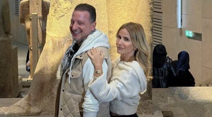Έμιλυ για Χρύσανθο: «Η μικρότερη ανθοδέσμη που μπορεί να μου δώσει είναι 52 τριαντάφυλλα» [βίντεο]