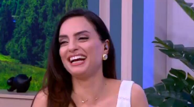 Ελπίδα Ιακωβίδου: Οι on air ευχές για τον αρραβώνα της από μέλος της κυβέρνησης [βίντεο]