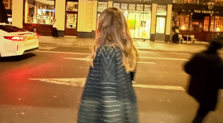 Αποκάλυψη Ελληνίδας ηθοποιού: «Ούρησα στην πάνα του σκύλου μου για να τον μάθω να ουρεί»