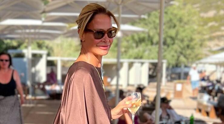 Φλώρα Σάρδαλου: Με το iconic fashion statement του καλοκαιριού