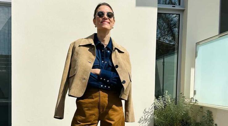 Η Βίκυ Καγιά μας δίνει έμπνευση πως να φορέσουμε το τζιν παντελόνι