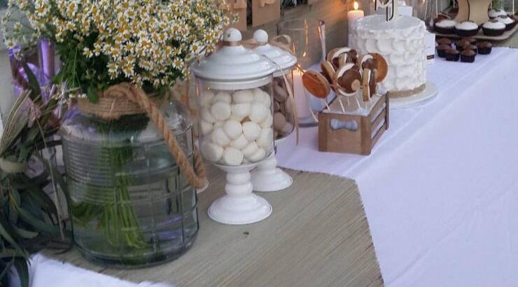 Επώνυμο ζευγάρι της κυπριακής showbiz βάφτισε τον γιο τους