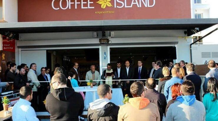 Πήγαμε στα εγκαίνια του Coffee Island στη Λάρνακα [εικόνες]