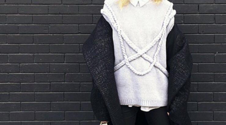 Πώς φορούν τώρα το πουλόβερ τα πιο stylish κορίτσια [εικόνες]