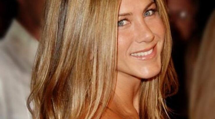 Ποιo φαγητό θα έτρωγε από το πάτωμα η Jennifer Aniston από τη λιγούρα της;