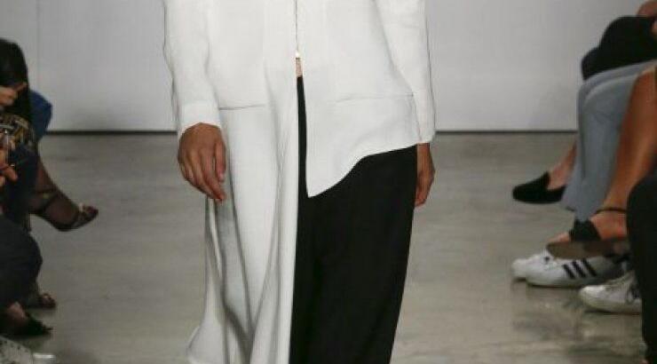 Balenciaga: Με minimal καλοκαιρινή διάθεση [Εικόνες]