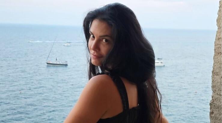 Μαρία Κορινθίου: Φωτογραφίζει τον σύντροφό της στο Capri της Ιταλίας [εικόνα]