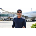 Brad Pitt: Τα πρώτα πλάνα από την άφιξή του στην Ύδρα [βίντεο]