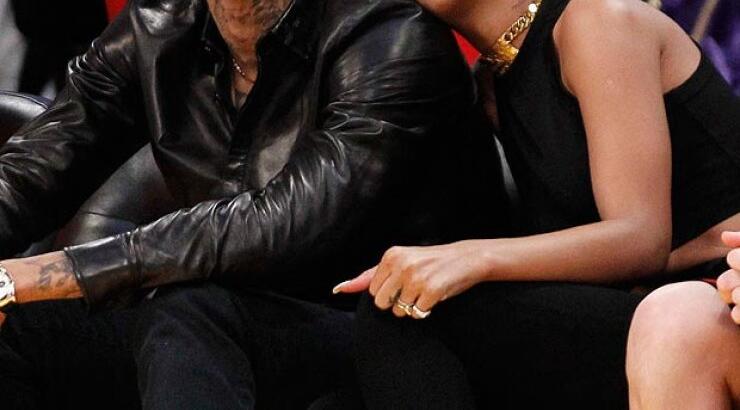 Rihanna: «Εγώ και ο Chris Brown είμαστε ξανά μαζί»