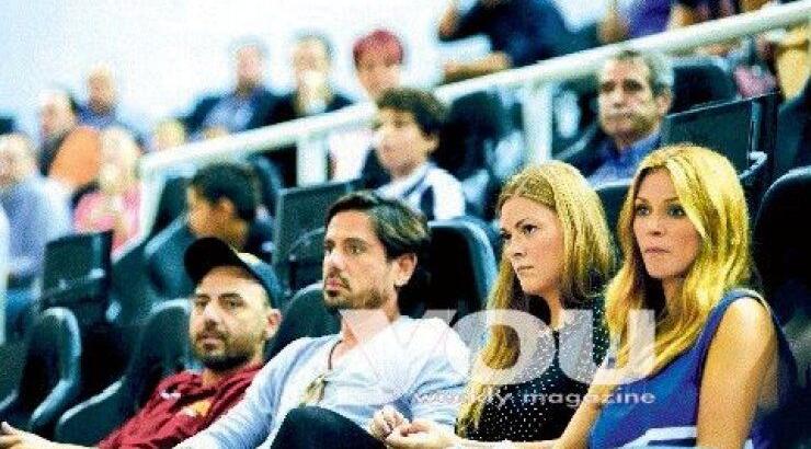 Έλλη Κοκκίνου: Τρελαμένη με το Μπόγρη