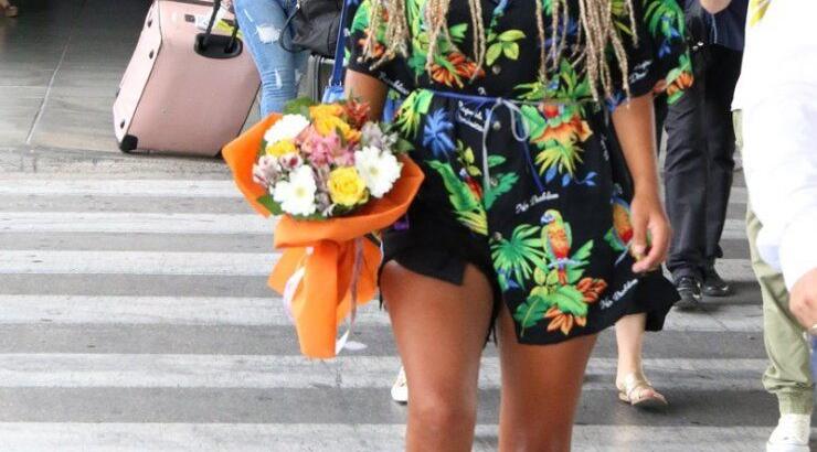 Λάουρα Νάργες: Ποζάρει με πρώην μέλος της ομάδας των "Διασήμων" και στη λεζάντα γράφει... 