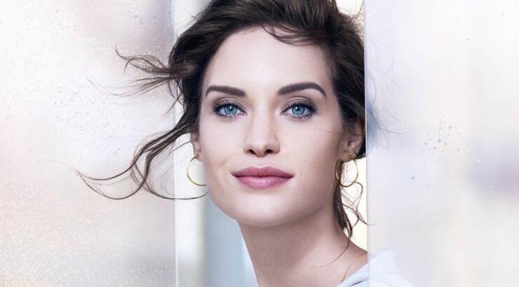 Ενυδάτωση σε μάτια και χείλη για μια όμορφη επιδερμίδα