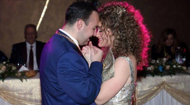 Μαυρίκιος Μαυρικίου - Ιλάειρα Ζήση: Ο πρώτος χορός του ζευγαριού και η αποθέωση [βίντεο]