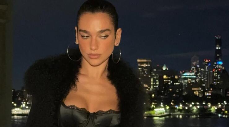 Dua Lipa: Με animal print νύχια για το φθινόπωρο