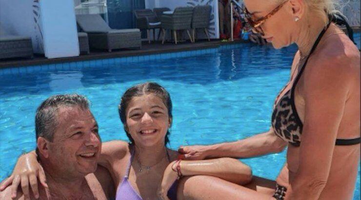 Χρίστος Χριστοδούλου: Γενέθλια με βουτιές μαζί με τη σύζυγο και την κόρη του [εικόνες]