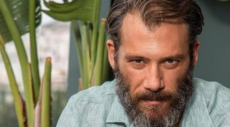 Αντίνοος Αλμπάνης: "Moυ είχαν πέσει τα μαλλιά από τις χημειοθεραπείες και μου έγραφαν πως είναι χάλια"