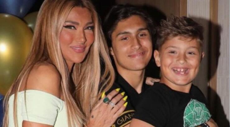 Αγγελική Ηλιάδη: Άγνωστος επιτέθηκε σε εκείνην και στον μικρότερό της γιο στο δρόμο [βίντεο]