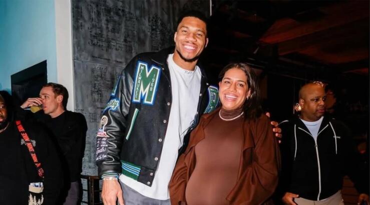  Γιάννης Αντετοκούνμπο: Έγινε πατέρας για τέταρτη φορά και αποκάλυψε το όνομα της κορούλας του [εικόνα]