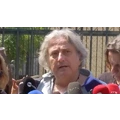 Υπνοθεραπευτής Μαζωνάκη σε δημοσιογράφους: «Ευχαριστώ που με εξευτελίζετε» [βίντεο]