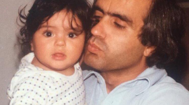 Ποια Κύπρια παρουσιάστρια είναι το κοριτσάκι στη φωτογραφία;