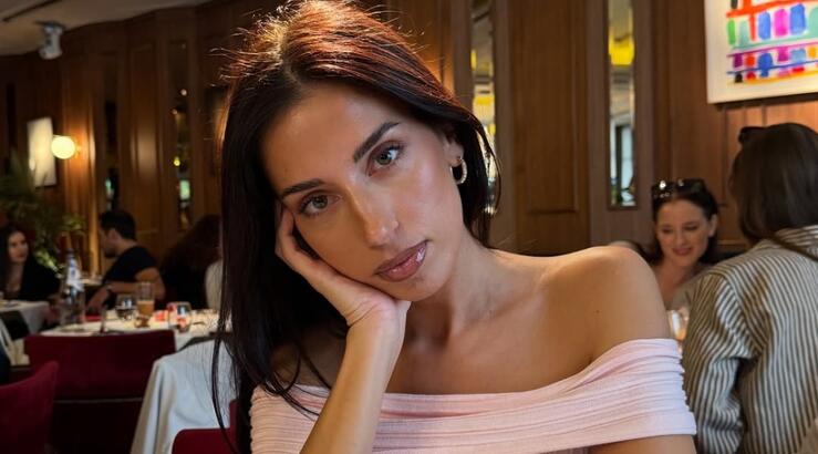 Ζωή Βλάχου: Με το απόλυτο χρώμα σκιάς για μελαχρινές