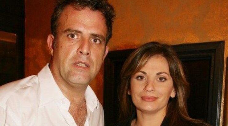 Έξαλλος ο Τσαρούχας με την Παπαθωμά! 