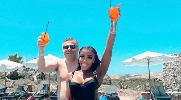 Ελίζαμπεθ Ελέτσι: «Σύντροφός μου έχει ξοδέψει για μένα σε μια ημέρα 30 χιλιάδες ευρώ για ψώνια» [βίντεο]