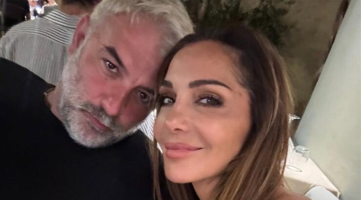 Ο Βασίλης Μπισμπίκης γιορτάζει τα γενέθλια της Δέσποινας Βανδή με ένα τρυφερό τους στιγμιότυπο [εικόνα]