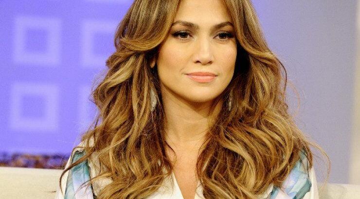 Jennifer Lopez: Θα πάθεις ΣΟΚ με το πώς είναι τα πραγματικά της μαλλιά!