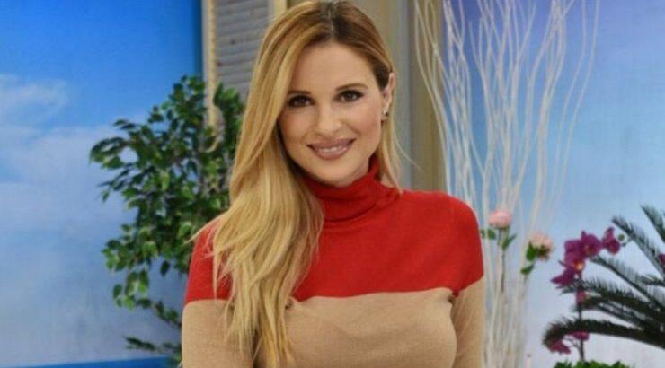 Στόλισε και η Χριστιάνα Αριστοτέλους χριστουγεννιάτικα στο σπίτι 