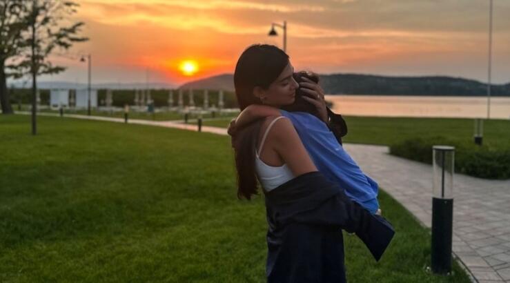 Άντρεα Κυριάκου: Η δημόσια υπόσχεση στον γιο της - "Για όσο με βαστούν τα πόδια μου θα..." [εικόνα]