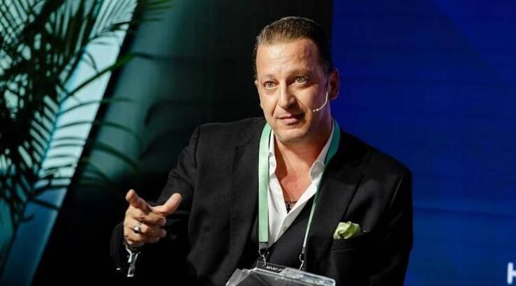 Χρύσανθος Τσουρούλλης: Έκανε βουτιά στη θάλασσα ένα μήνα πριν από τα Χριστούγεννα [βίντεο]