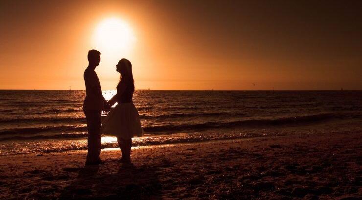 Πότε αρχίζει μια σχέση να φθείρεται;