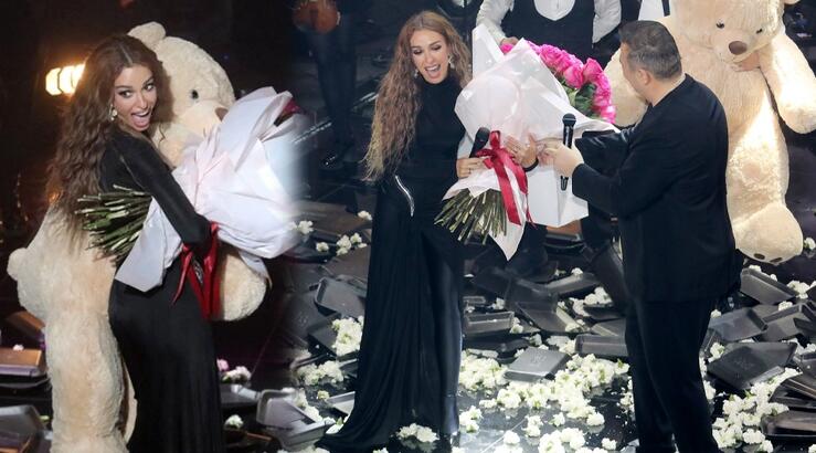 Ελένη Φουρέιρα: Τα δώρα - έκπληξη από τον Αντώνη Ρέμο on stage για τον γιο και τον σύντροφό της [βίντεο]