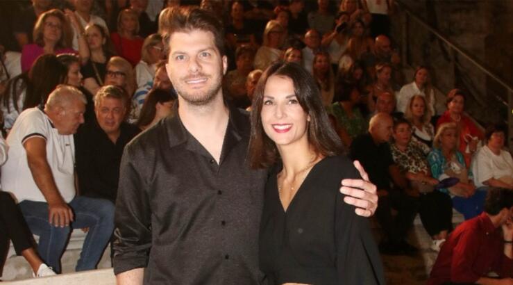 Γιώρκας για πρώτη γνωριμία με τη σύζυγό του: «Mε το που την βλέπω την πιάνω από το λαιμό και της λέω...» [βίντεο]