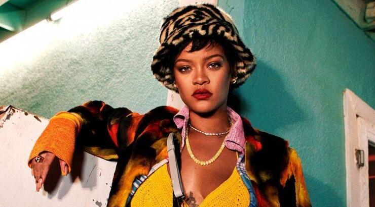 Rihanna: Η εμφάνιση της με κόκκινο eyeliner