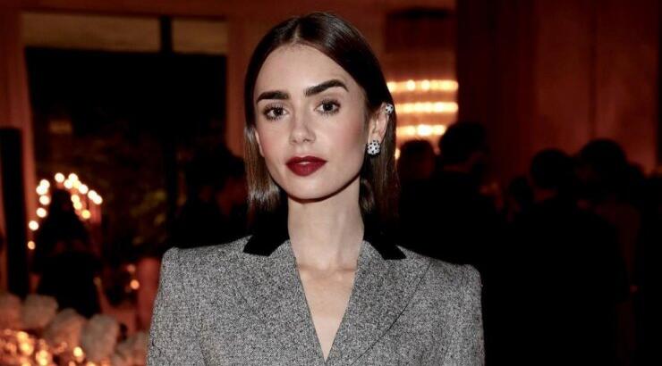 Lily Collins: Η μεγάλη αλλαγή στην εμφάνιση της με πλατινέ pixie κούρεμα
