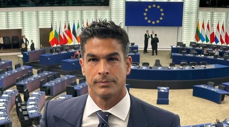 Επώνυμη Ελληνίδα ξεσπά σε Νίκο Αναδιώτη: "Πήγαινε σε ψυχολόγο" [εικόνα & βίντεο]