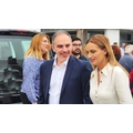 Χαράλαμπος Προύντζος: Υπέβαλε την υποψηφιότητα του φθάνοντας πιασμένος χέρι-χέρι με τη σύζυγο του [βίντεο-εικόνες]
