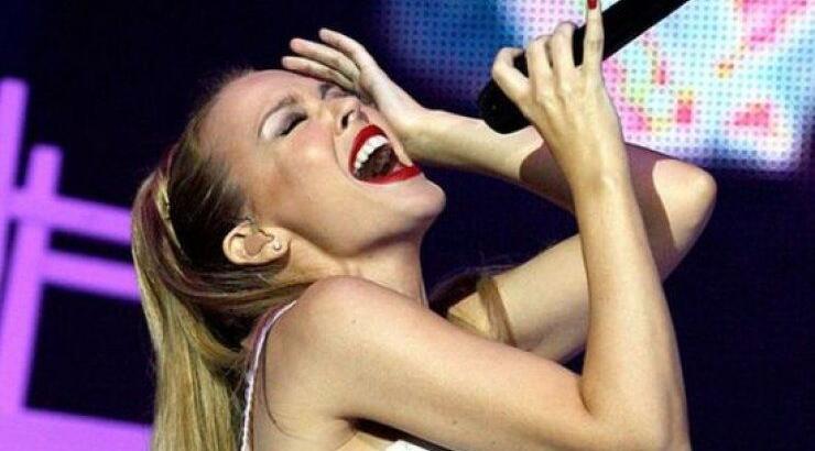 Kylie: Απάντησε μέσω Τwitter για το αν εγκαταλείπει το τραγούδι