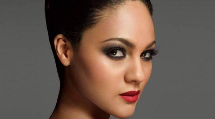  Gloria Mika: Το μοντέλο μιλά πρώτη φορά για την μάχη της με την λευχαιμία!