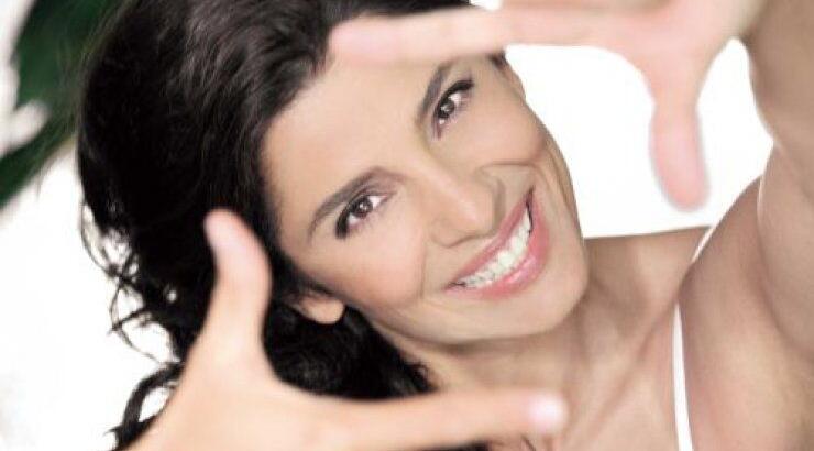 Πόπη Τσαπανίδου: Έγινε είδηση στην τουρκική «Χουριέτ»