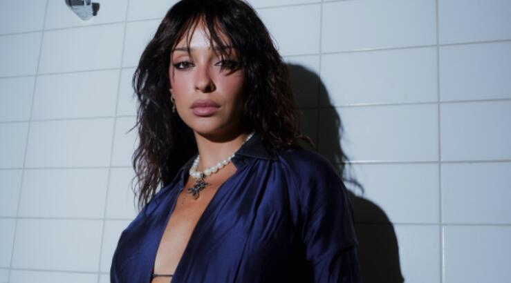 Ελένη Φουρέιρα: Αναπαρίστησε σκηνή από αγαπημένη ελληνική σειρά και έγινε viral [βίντεο]